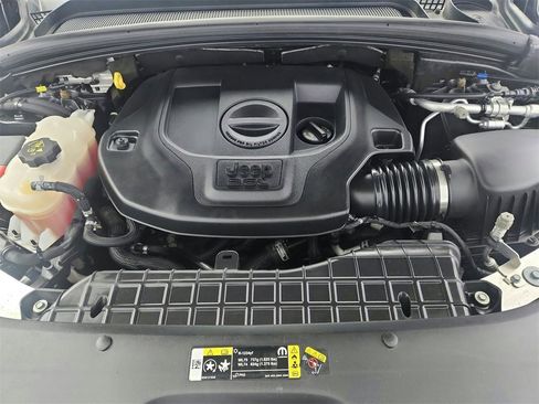 Used 2023 Jeep Grand Cherokee L Overland w/ Advanced Protech Group III image 46