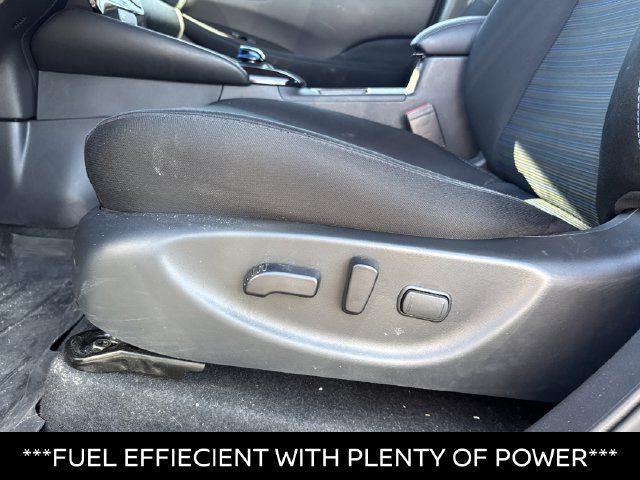 Certified 2025 Nissan Leaf SV Plus FWD image 12