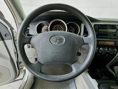 Used 2008 Toyota 4Runner SR5 image 9