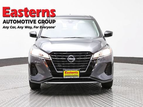 Used 2024 Nissan Kicks S FWD image 2