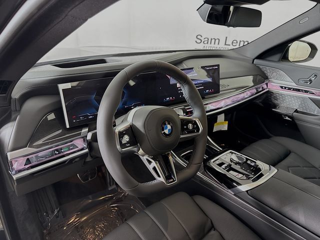 Used 2026 BMW 760i xDrive AWD/4WD image 9