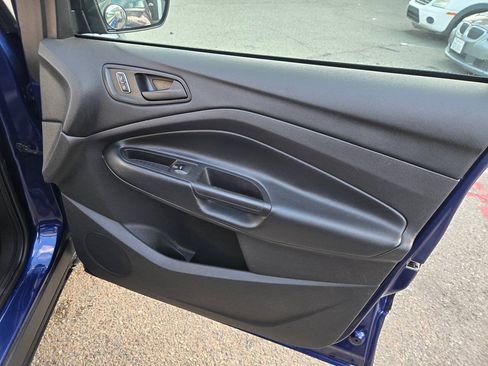 Used 2015 Ford Escape S FWD image 33