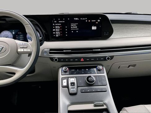 Used 2024 Hyundai Palisade Calligraphy FWD image 7