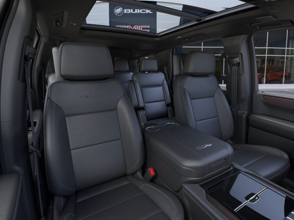 New 2026 GMC Yukon Denali w/ Denali Reserve Package AWD/4WD image 16