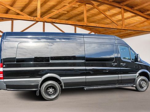 Used 2017 Mercedes-Benz Sprinter 3500 image 7