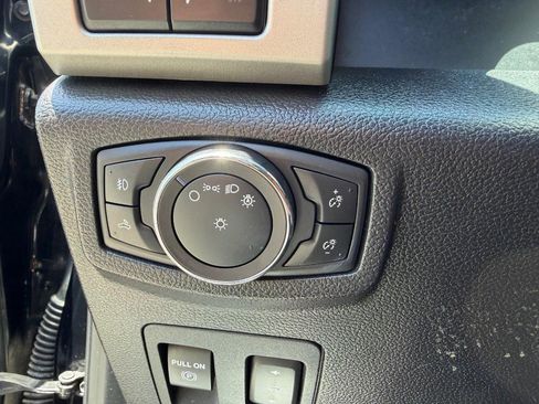 Used 2018 Ford F150 Lariat w/ Equipment Group 501A Mid RWD image 33