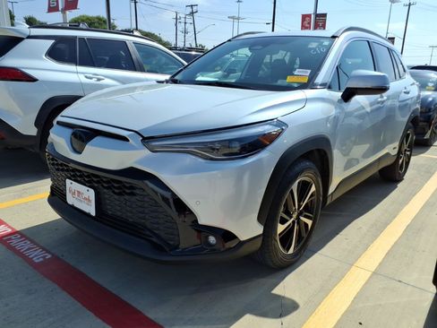 Used 2023 Toyota Corolla Cross AWD Hybrid w/ Convenience Package image 1
