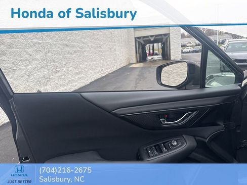 Used 2023 Subaru Outback Premium image 9