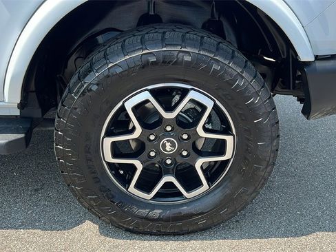 Used 2024 Ford Bronco Outer Banks image 34