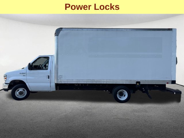 Used 2015 Ford E-350 and Econoline 350 Super Duty RWD image 6