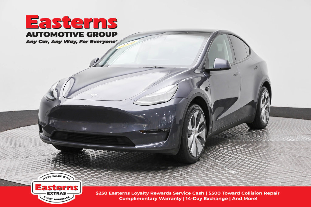 Used 2023 Tesla Model Y Long Range AWD/4WD image 1