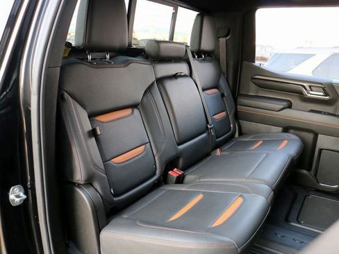 Used 2023 GMC Sierra 1500 AT4 w/ Technology Package image 35