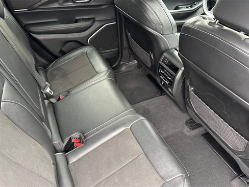 Used 2022 Jeep Grand Cherokee Altitude image 23