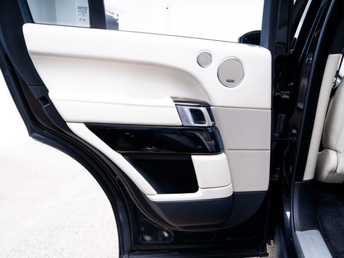 Used 2013 Land Rover Range Rover HSE AWD/4WD image 20