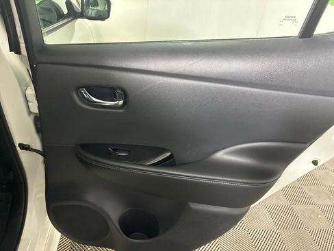 Used 2019 Nissan Leaf SL Plus image 37