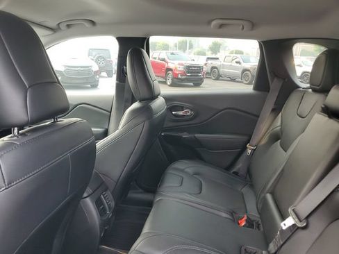 Used 2022 Jeep Cherokee Latitude Lux w/ Comfort/Safety Group AWD/4WD image 10