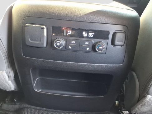 Used 2020 Chevrolet Tahoe LT RWD image 16