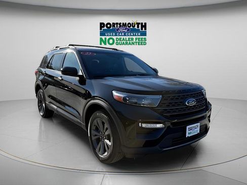 Used 2022 Ford Explorer XLT w/ Equipment Group 202A AWD/4WD image 26