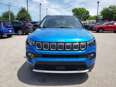 Used 2022 Jeep Compass Limited AWD/4WD image 2