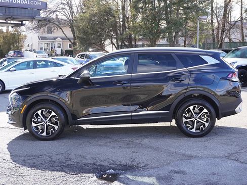 Used 2025 Kia Sportage EX image 18