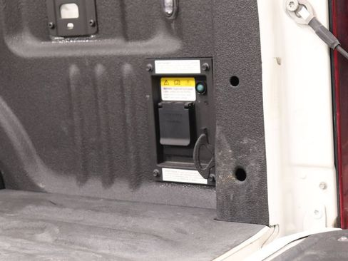 Used 2025 Ford F350 Platinum w/ Tremor Off-Road Package AWD/4WD image 40