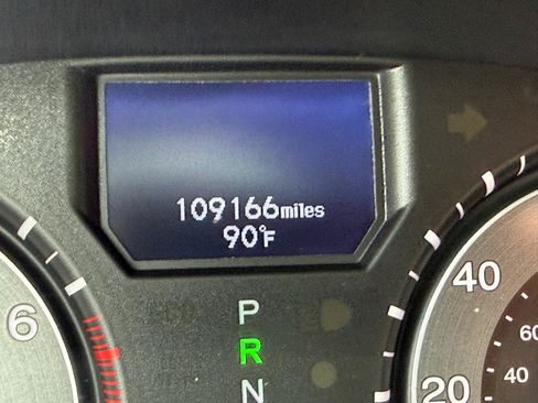 Used 2014 Honda Odyssey Touring Elite image 4