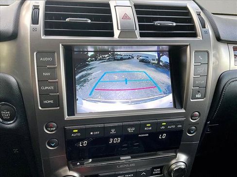 Used 2016 Lexus GX 460 Luxury AWD/4WD image 23