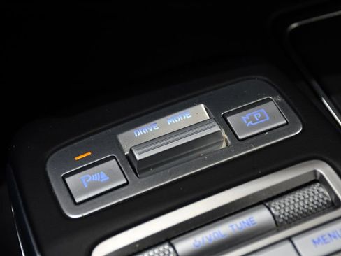 Used 2023 Genesis GV70 2.5T w/ Sport Prestige Package image 22