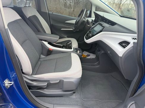 Used 2020 Chevrolet Bolt LT image 18