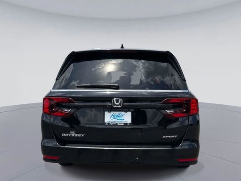 Certified 2023 Honda Odyssey Sport image 5