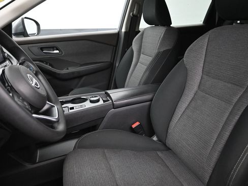 Used 2022 Nissan Rogue SV AWD/4WD image 11