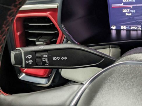 Used 2024 GMC Canyon AT4X w/ AT4X AEV Edition image 27