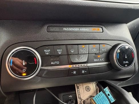Used 2025 Ford Escape Active AWD/4WD image 23