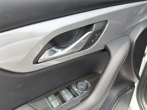 Used 2022 Chevrolet Blazer LT AWD/4WD image 34