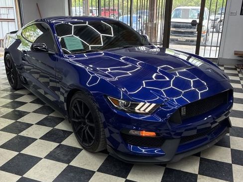 Used 2016 Ford Mustang Shelby GT350 w/ Technology Package image 1