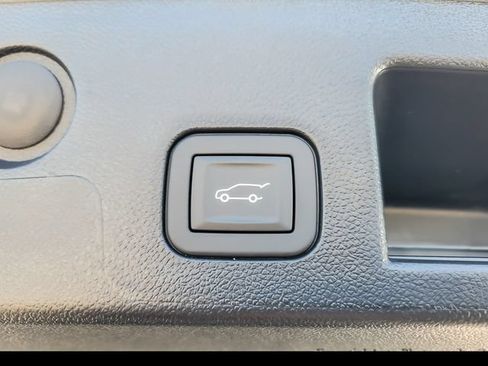 New 2026 GMC Terrain Denali w/ LPO, Black Badging Package AWD/4WD image 18