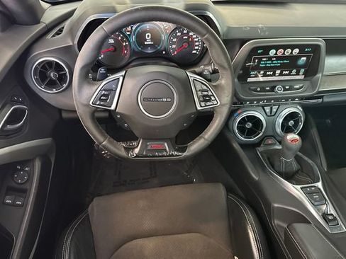 Used 2018 Chevrolet Camaro SS RWD image 16