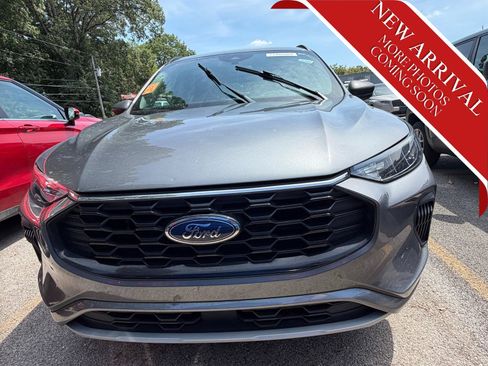 Used 2024 Ford Escape ST-Line w/ Equipment Group 301A FWD image 3