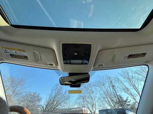 Used 2022 Lexus RX 350L FWD w/ Premium Package image 26