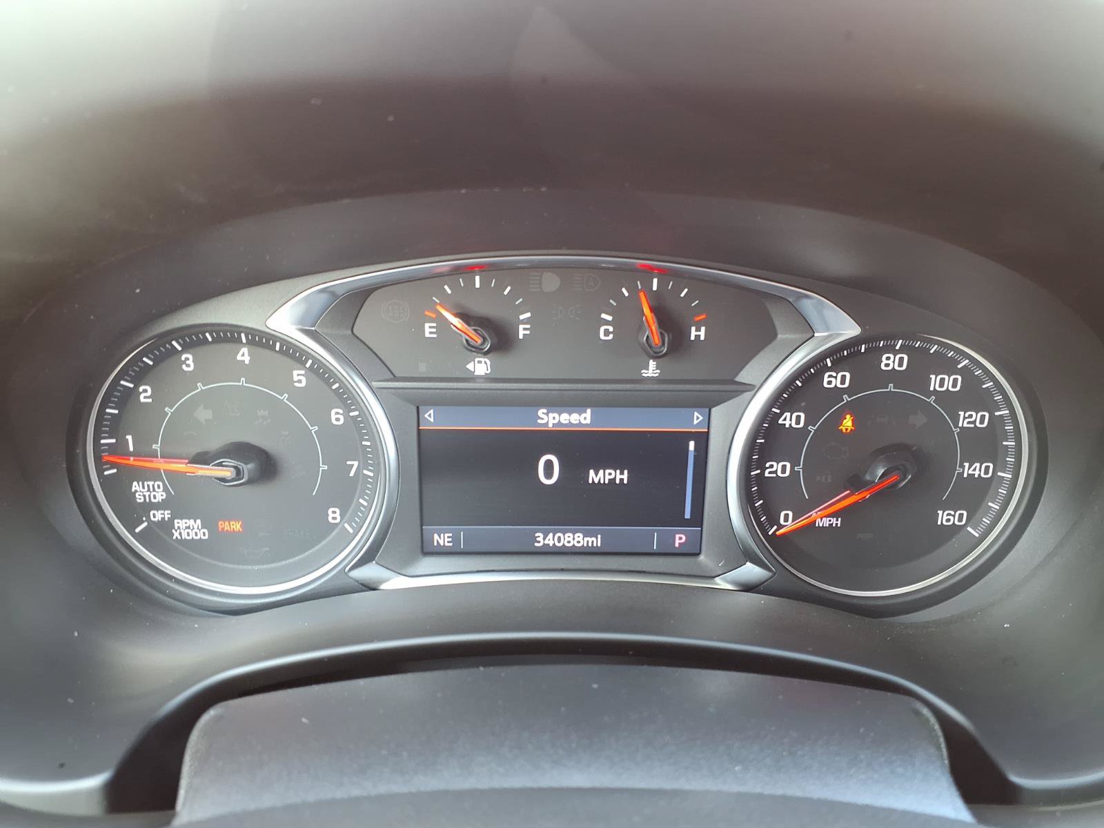 Used 2024 GMC Terrain SLT w/ Elevation Edition FWD image 16