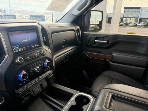 Used 2021 GMC Sierra 2500 Denali w/ Denali Ultimate Package AWD/4WD image 11