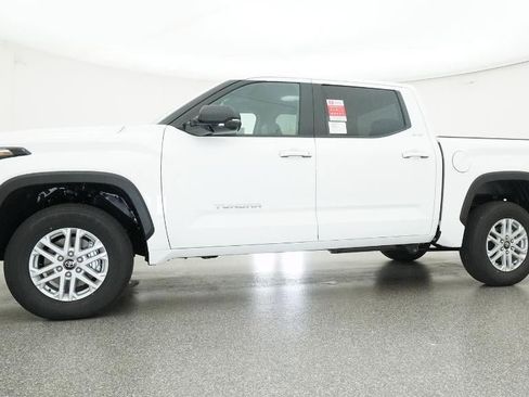 New 2026 Toyota Tundra SR5 AWD/4WD image 18