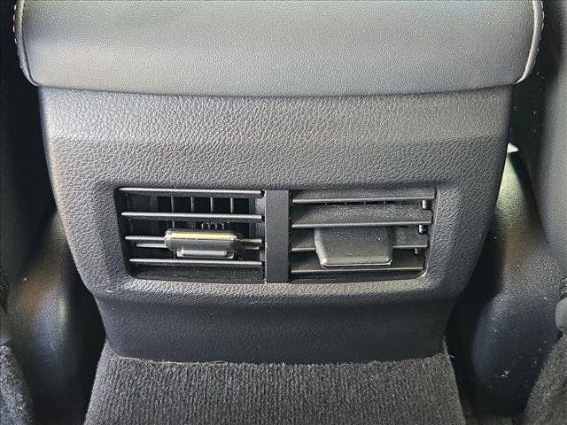 Used 2017 Lexus IS 200t w/ Navigation System Package RWD image 17