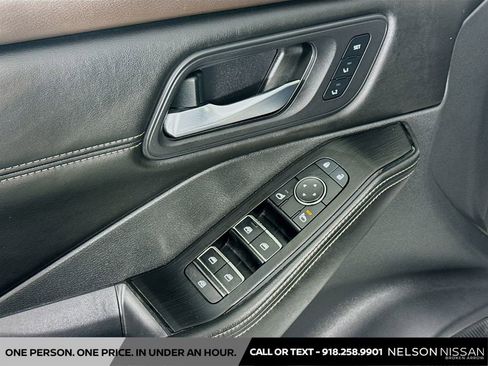 Certified 2022 Nissan Rogue SL AWD/4WD image 17