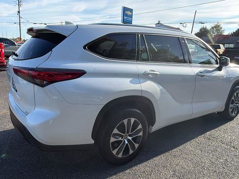 Used 2020 Toyota Highlander XLE image 5
