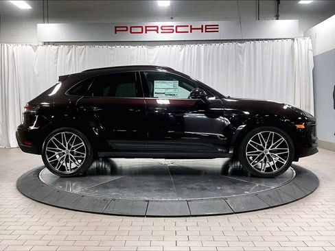 New 2026 Porsche Macan image 8