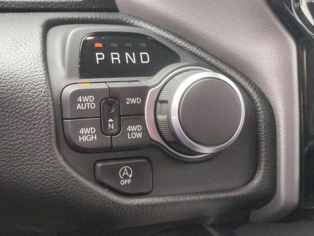 Used 2025 RAM 1500 Big Horn AWD/4WD image 18