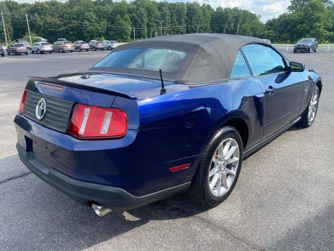 Used 2010 Ford Mustang Convertible RWD image 12