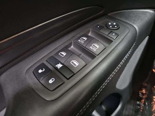 Used 2022 Dodge Durango SXT w/ Trailer Tow Group IV AWD/4WD image 26