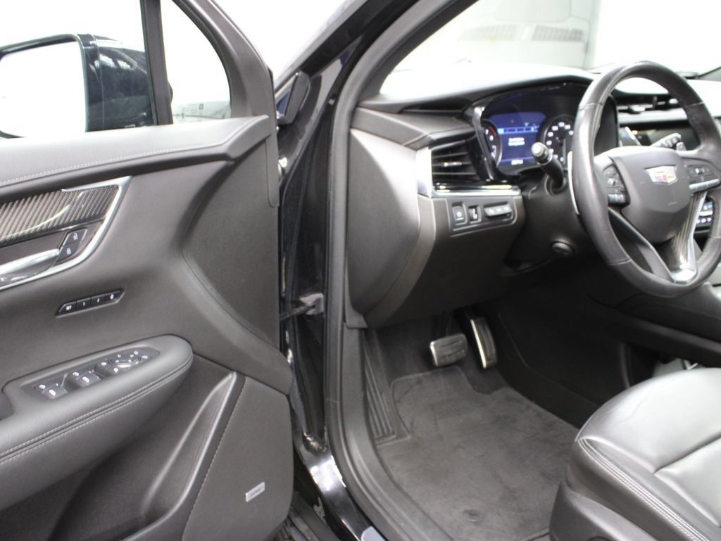Used 2022 Cadillac XT6 Sport w/ Technology Package AWD/4WD image 59